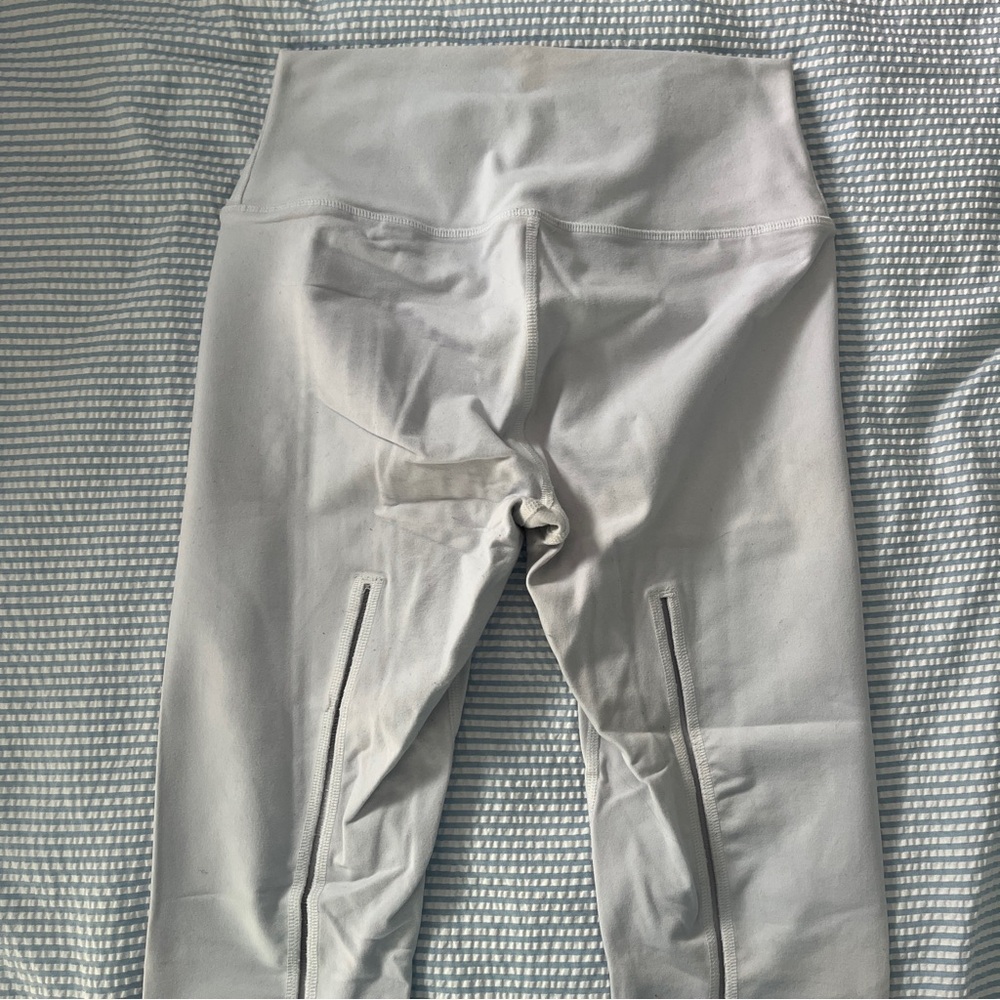 ALO YOGA DASH LEGGINGS - Picture 3 of 6